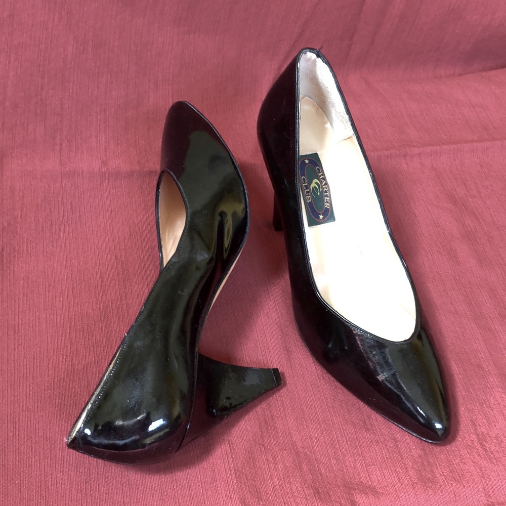 Women’s high heeled shoes